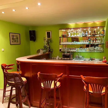 Party Rent Vila *